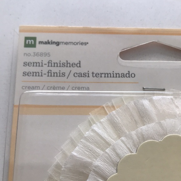 4/$20 Making Memories Recognition Award Badge Ribbon Craft Kit - Picture 5 of 6